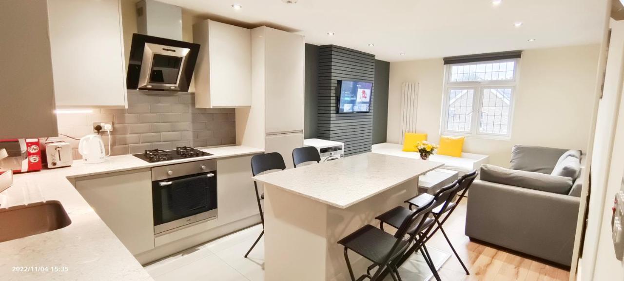 First Floor Flat 1 Northwood Apartment Лондон Екстериор снимка